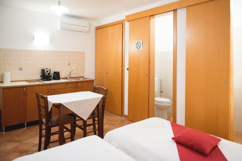 Guesthouse Muha Lipica Exterior foto